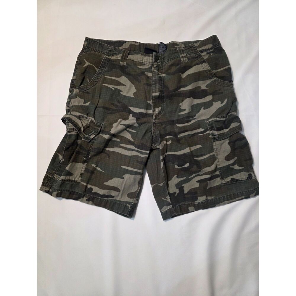 Bugle Boy Men's Size 34 Green Woodland Camo 100% Cotton Ripstop Cargo Shorts